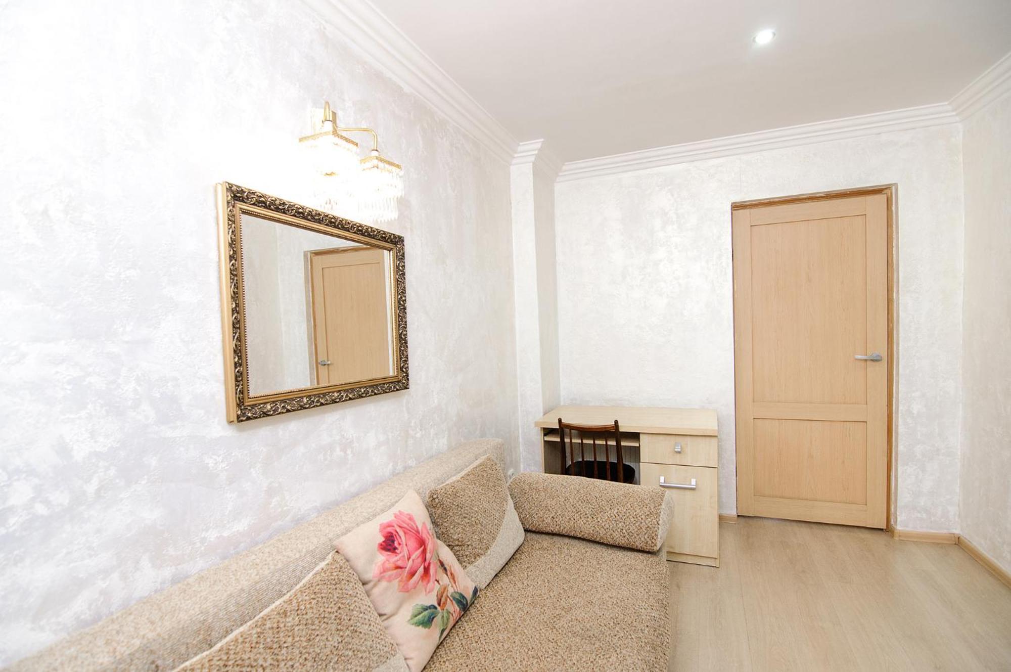 центр біля оперного театру однокімнатні з кухня-студія Apartment Lviv
